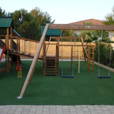 Akramar Village Tatil parkı