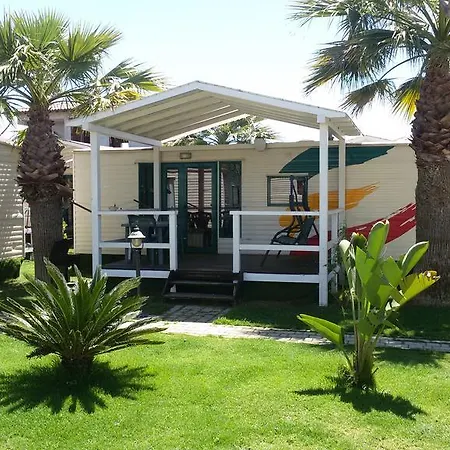 Tatil parkı Akramar Village *