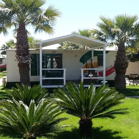 Akramar Village Tatil parkı *