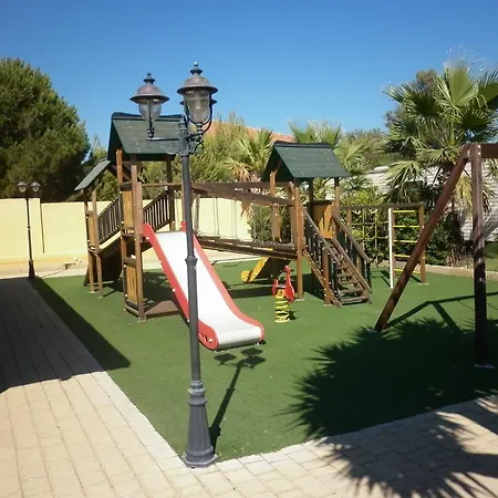 Akramar Village Tatil parkı *